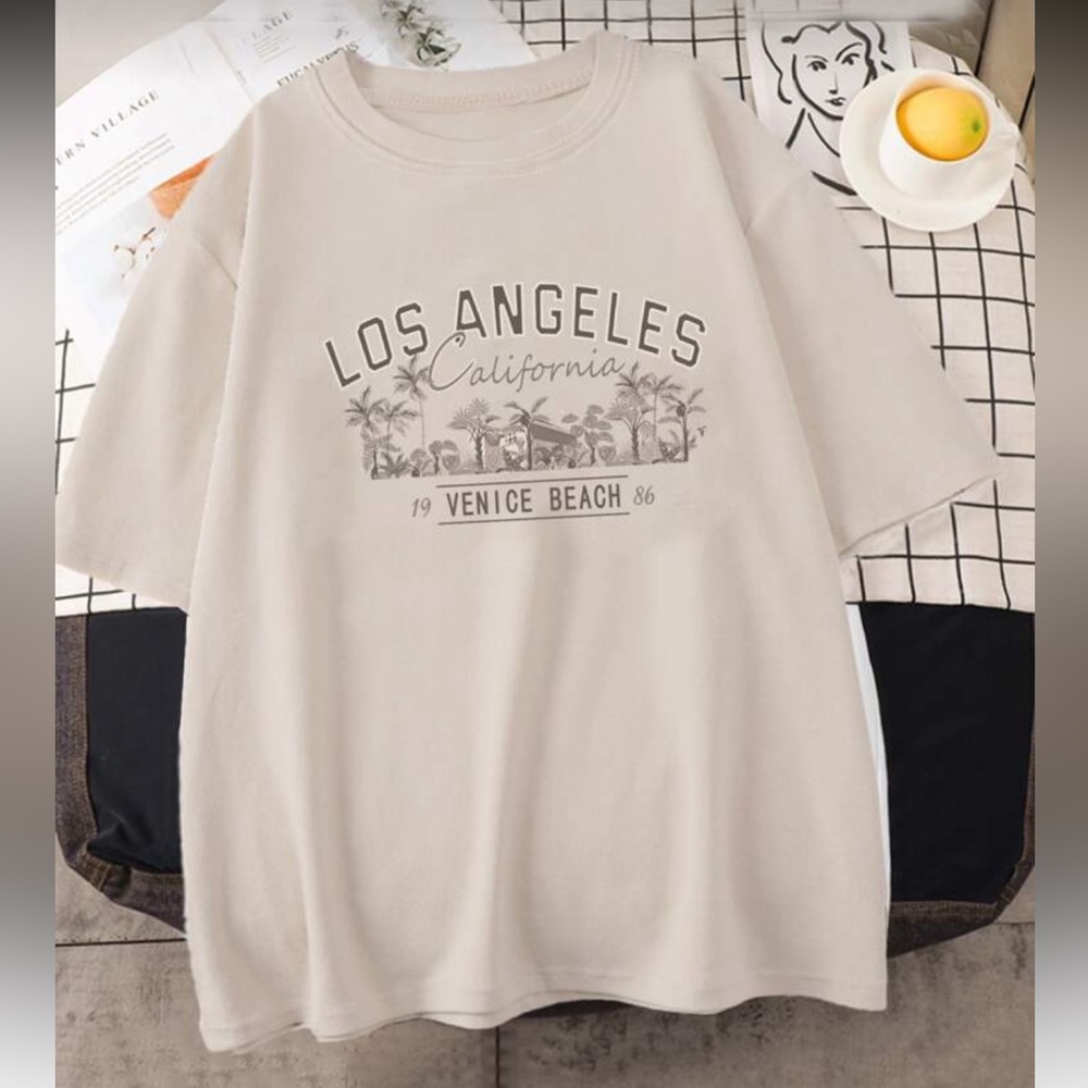 Oversized LA Graphic Tee